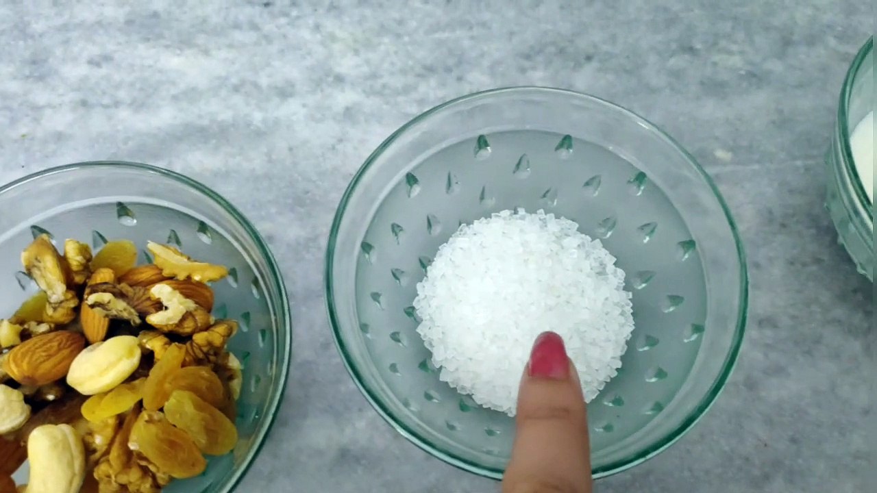 Oatmeal smoothie - Banana oats milkshake - Weight gain Gym Diet