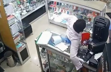 Delincuentes se llevaron la caja fuerte de una tienda de tecnología en Santa Marta
