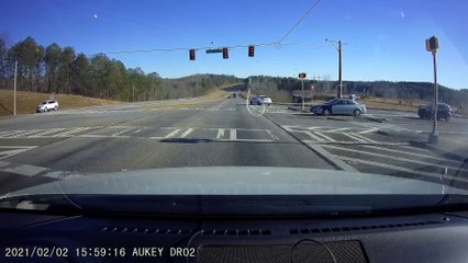 Car crashed by a truck in Pickens County, Georgia -  Witness Dashcam