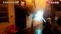 屏東市民宅夜火！72歲屋主昏迷被救出 送醫搶救恢復心跳(屏東縣消防局提供)