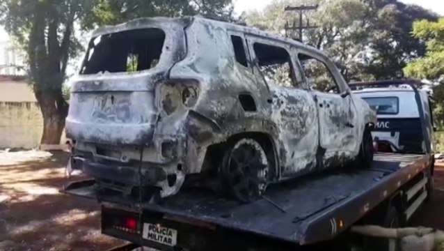 Veículo destruído pelo fogo é encaminhado ao Pátio da 15ª SDP