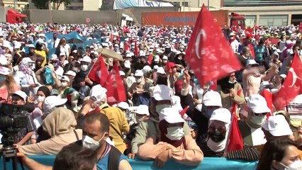 Sağlık Bakanı Fahrettin Koca, Kurban Bayramı için aşıya dikkat çekti