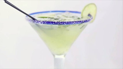 How to Make a Pitcher of Margaritas That Stays Fresh