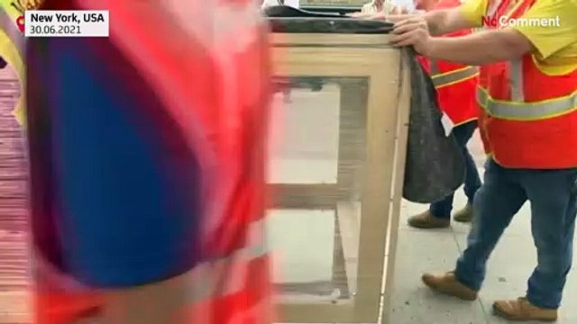 'Little Sister' Statue of Liberty arrives to NYC's Ellis Island from France