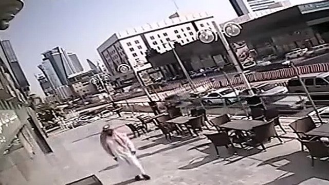 Düşen cam teğet geçti