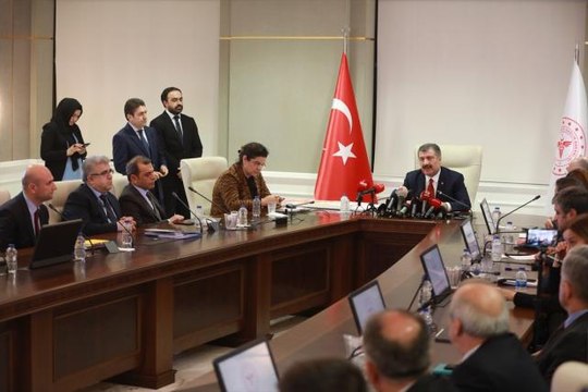 50 yaş altına 3. doz uygulanacak mı? Bilim Kurulu Üyesi İlhan merak edilen soruya yanıt verdi