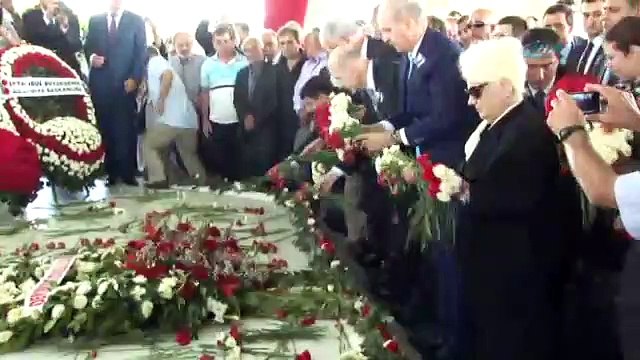 Menderes ve arkadaşları dualarla anıldı