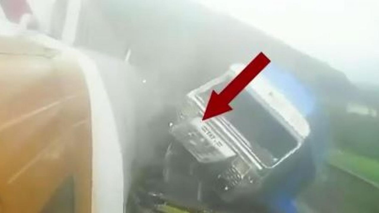 3 of a family killed in accident on Mumbai-Pune Expressway