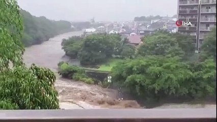 Japonya’yı sel ve heyelan vurdu: 30 kişi kayıp