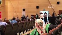 Mezuniyet töreninde 'İstanbul Sözleşmesi Yaşatır' ve 'unutMADIMAKlımda' tişörtü giyen öğrencilere özel güvenlik müdahale etti
