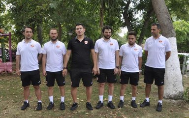Son dakika haberleri... Adanaspor Teknik Direktörü Fırat Gül: "6-12 oyuncu transfer etme düşüncemiz var"