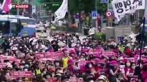 Güney Kore'de binlerce işçi protesto eylemi düzenledi
