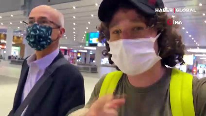 Ünlü Youtube fenomeni Avrupa Sinovac aşısını kabul etmeyince İstanbul'da mahsur kaldı