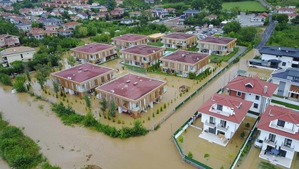 Şile'de sağanak yağış nedeniyle dere taştı, evler sular altında kaldı