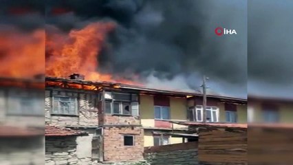 İskilip’te çıkan yangında 3 ev kullanılmaz hale geldi