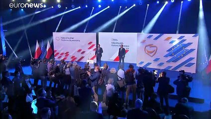 Après l'Europe, Donald Tusk revient aux affaires en Pologne