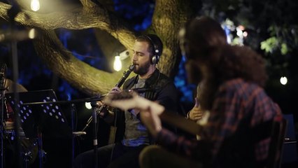 BARABAR - Yürüyorum Dikenlerin Üstünde