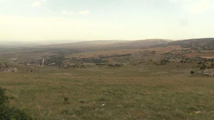 Tarihe meraklı 40 öğrenci, kazı alanlarını gezdi