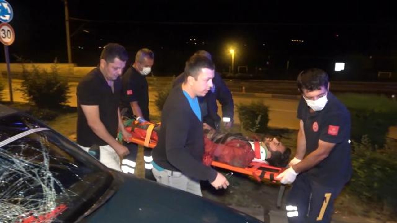 Son dakika haber | Otomobilin çarptığı motosiklet sürücüsü ölümden döndü