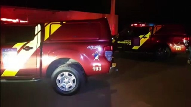 Jovem cai de altura aproximada a 4 metros no Jardim Melissa; Socorristas e médico do Siate foram mobilizados