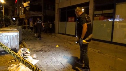 İzmir'de göğsünden bıçaklanan kişi ağır yaralandı