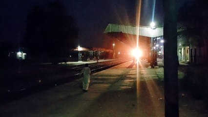 47up Rehman Baba Express with HGMU-30 Through passing Shahdadpur