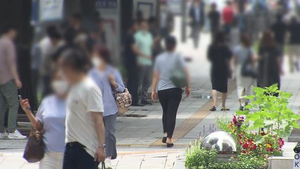 수도권 환자 급증..."접종자도 실외 마스크·야외 음주 금지" / YTN