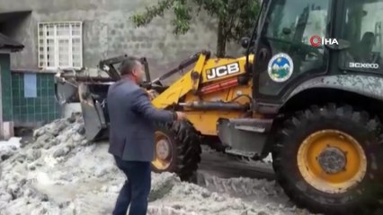 Tokat'ta etkili olan dolu yağışı tarım arazilerini vurdu