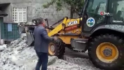 Tokat'ta dolu yağışı tarım arazilerini vurdu