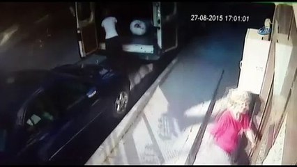 Ölümden 3 adımla kurtuldu