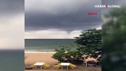 Denizde oluşan hortum böyle görüntülendi