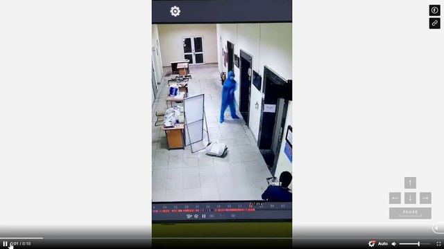 Chiến sĩ chống dịch vô tư nhảy theo nhạc