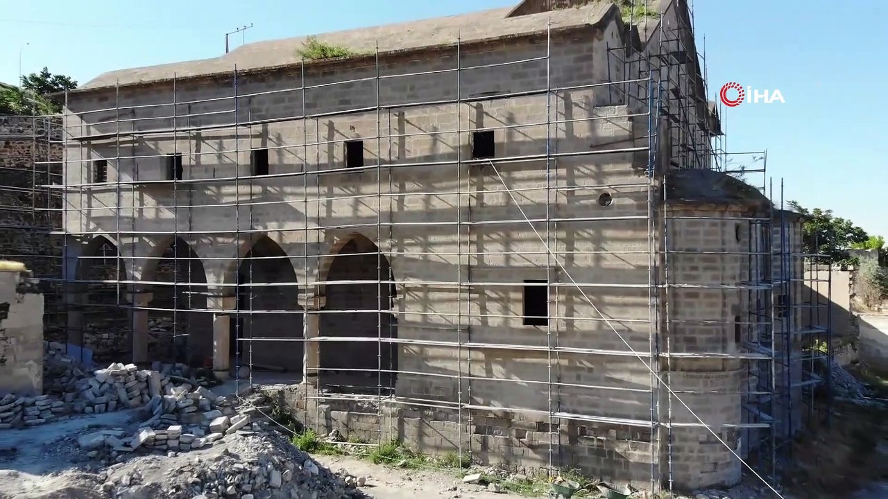 Nevşehir’de 172 yıllık tarihi kilise turizme yeniden kazandırılıyor