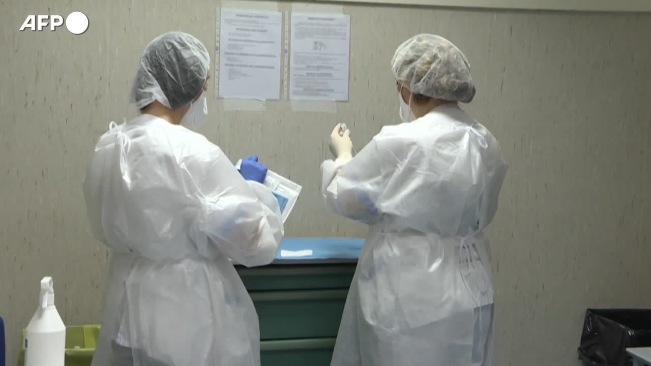 20 milioni di italiani immunizzati. Speranza: "La sfida non e' ancora vinta"