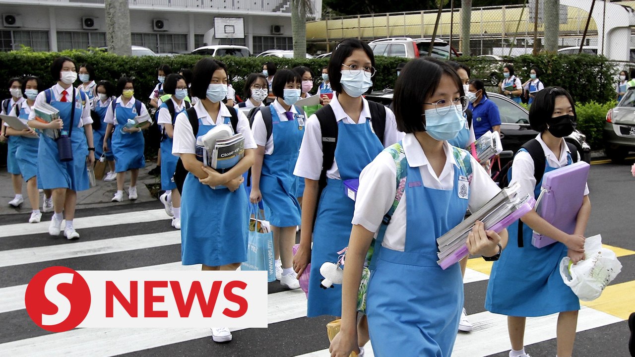 Khairy: Students under 18 going overseas can be vaccinated with guardian’s consent