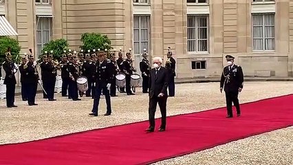 Mattarella incontra Macron all’Eliseo