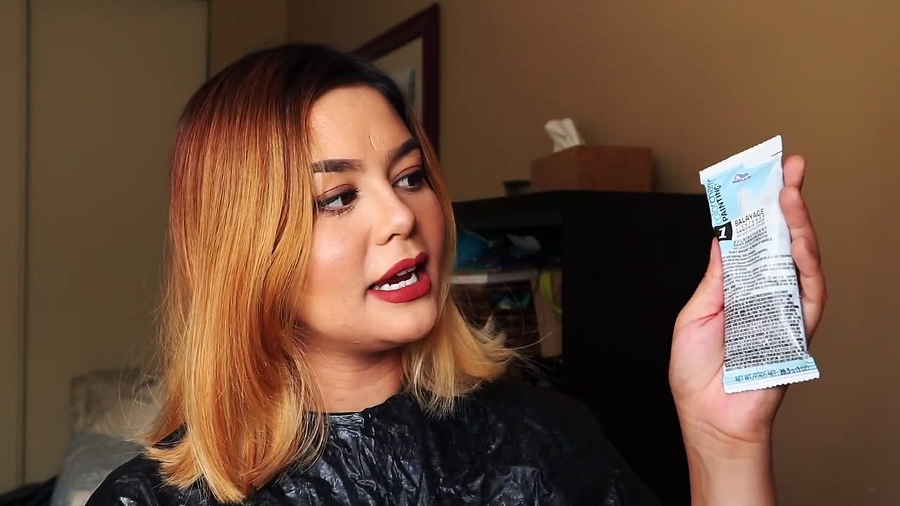 Balayage Hair At Home (Painting Balayage Lightener)