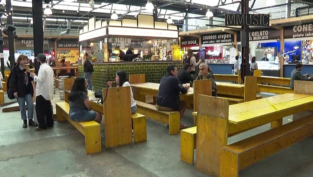 Борис Джонсон намерен отменить санитарные ограничения