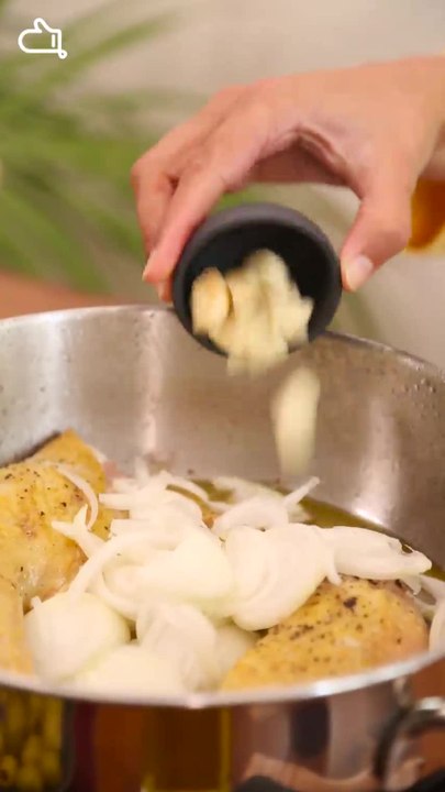 Poulet aux olives vertes vertical