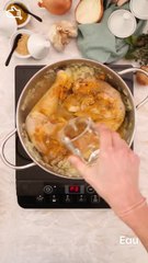 Véritable tajine poulet olives et citrons confits et huile d'argan vertical