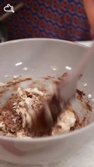 Mousse au chocolat légère vertical