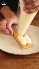 Mille feuilles vertical