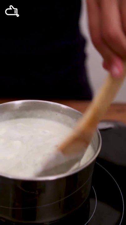Sauce roquefort vertical