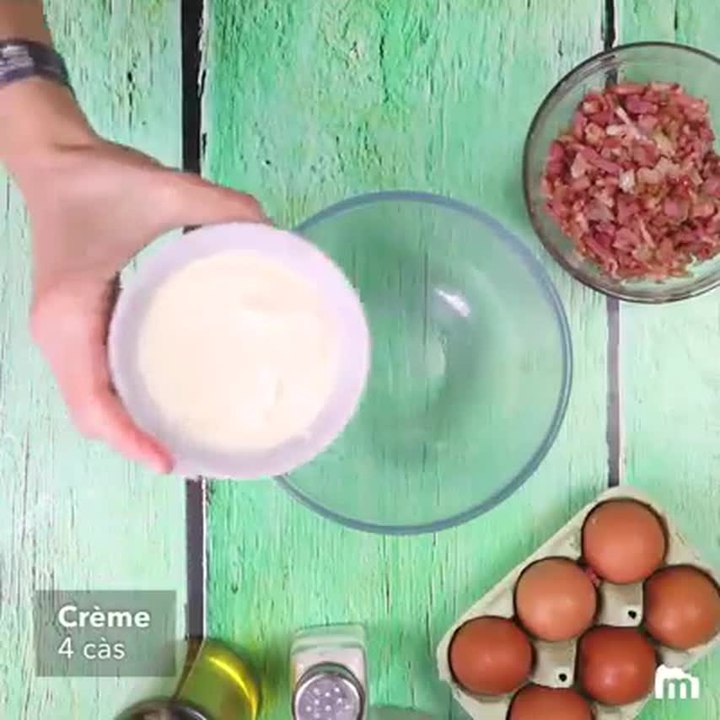 Une courge peut cacher bien des surprises ! Vous allez aimer celle-ci La recette par ici  https://goo.gl/qL8X6w