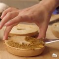 Un délicieux bagel facile et rapide à préparer pour le déjeuner, ça vous dit  La recette par ici  https://bit.ly/2IkUKEW