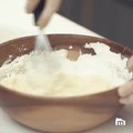 Des crêpes, des pommes caramélisées et une pointe de crème  On adore cette revisite de la tarte tatin en crêpe, vous aussi La recette par ici  https://bit.ly/2UsvMpQ