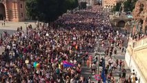 Pride Bologna 2021: il lunghissimo corteo visto dall'alto