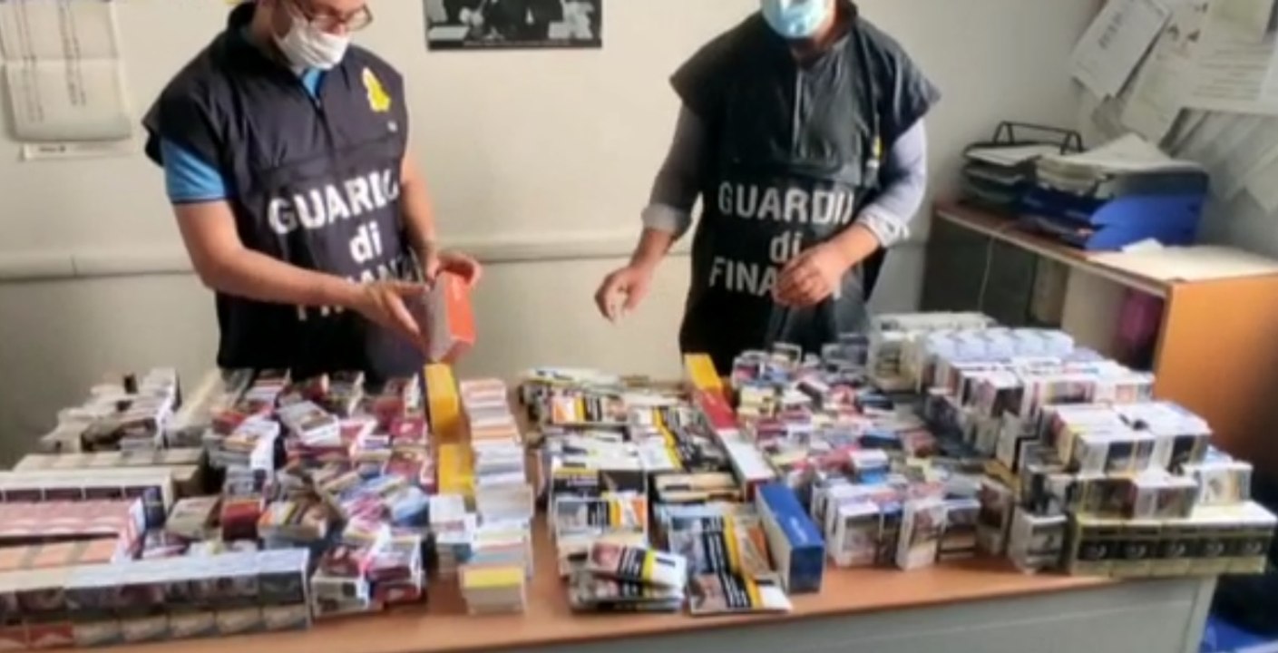 Bologna - Sequestrati 17 chili di tabacchi senza bollo Monopoli (05.07.21)