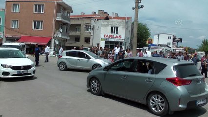 ÇANAKKALE - Bayramiç'te otomobille çarpışan motosikletin sürücüsü yaralandı