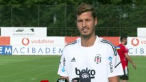 İSTANBUL - Beşiktaş'ın yeni transferi Salih Uçan, kararında Sergen Yalçın'ın etkili olduğunu söyledi